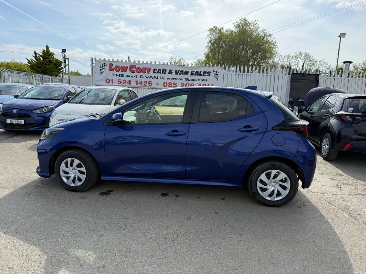 Toyota Yaris - Image 1