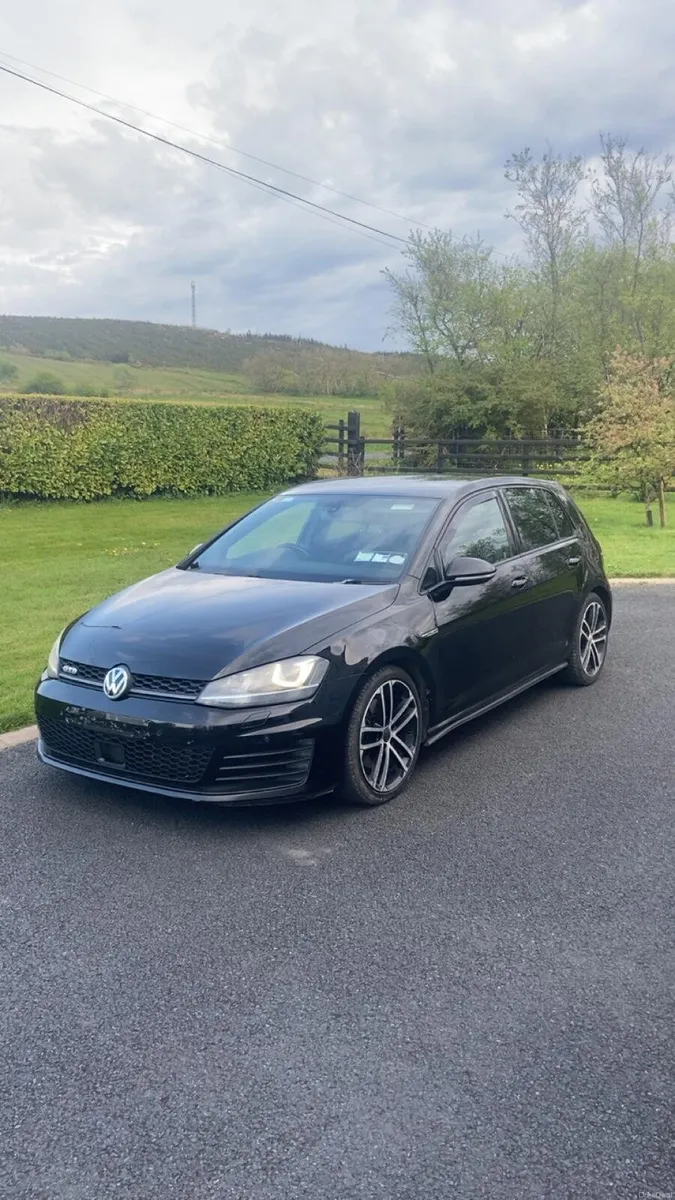 Volkswagen Golf Gtd - Image 1