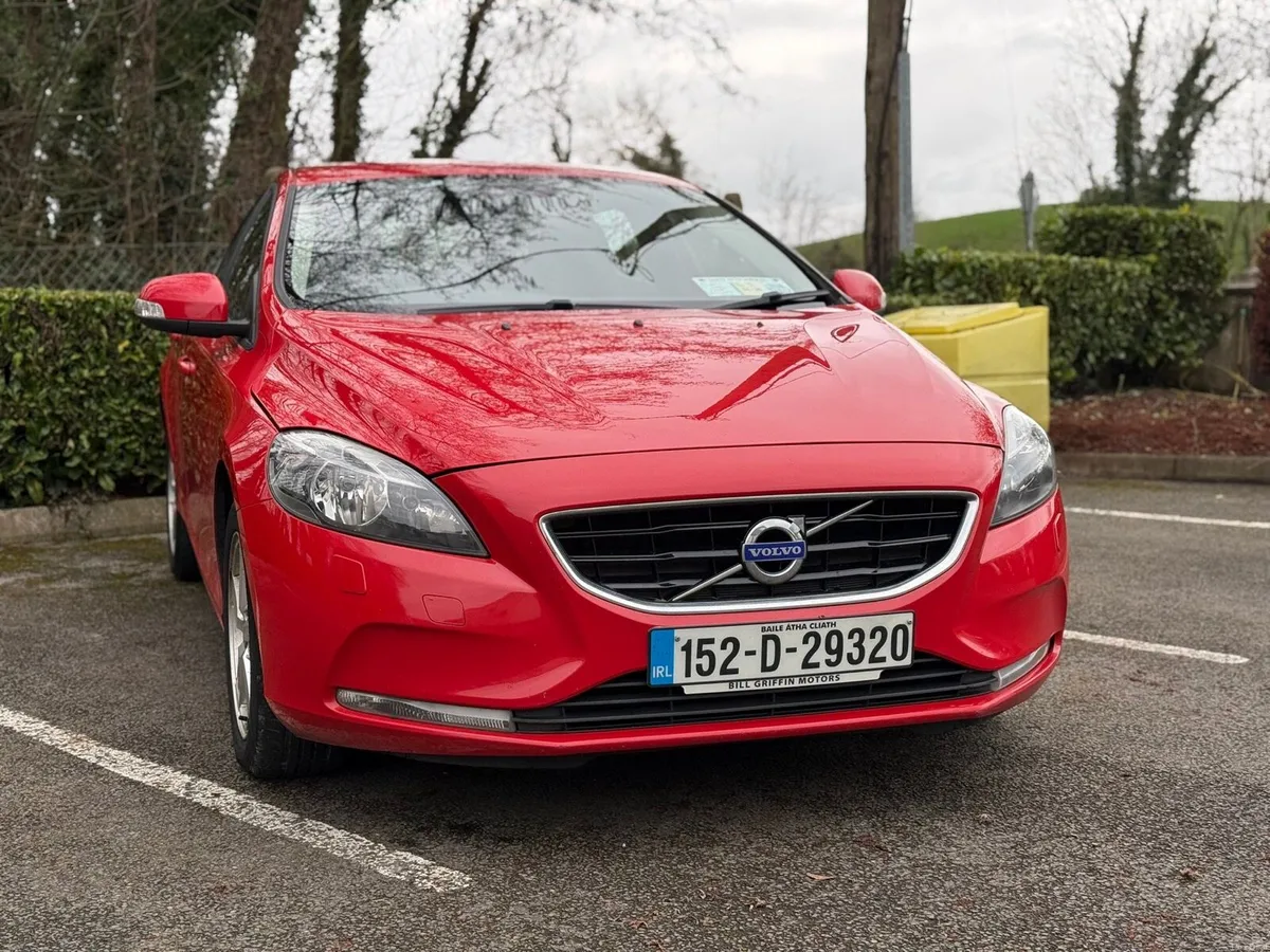 2015 Volvo V40 2.0 Diesel - Image 2