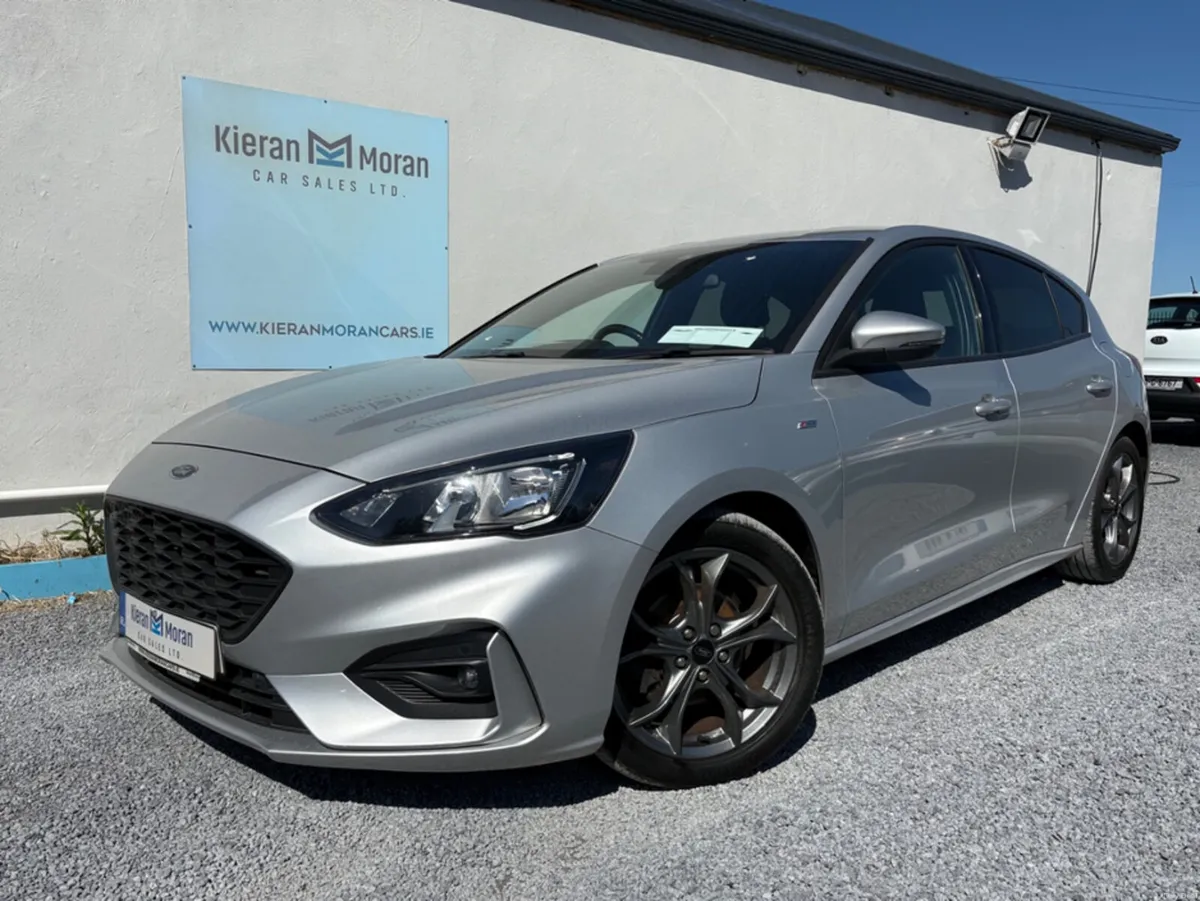 Ford Focus 120PS 5DR ST-LINE - Image 2