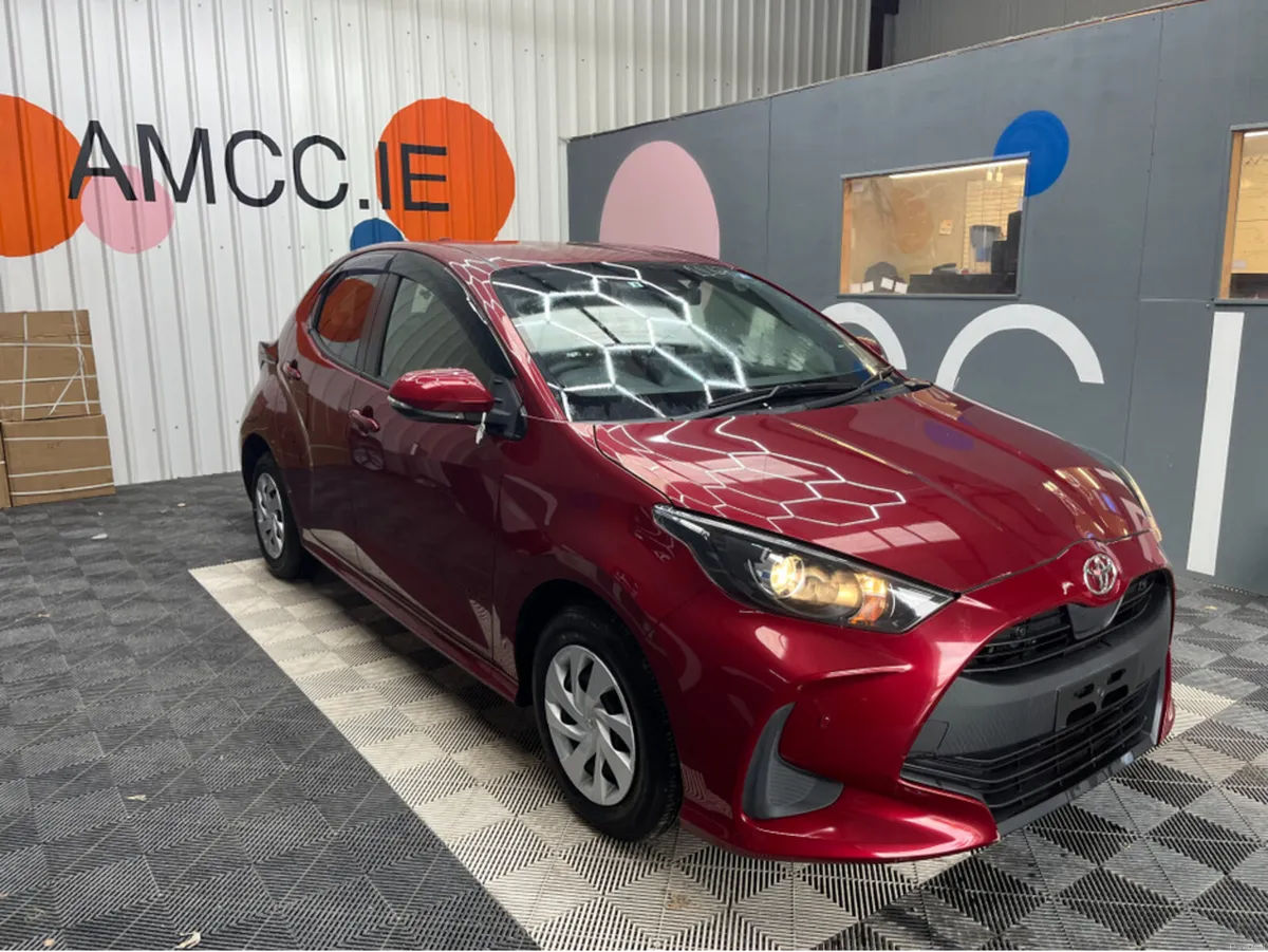 Toyota Yaris 2022 TOYOTA YARIS X 1.0 AUTOMATIC / R - Image 1