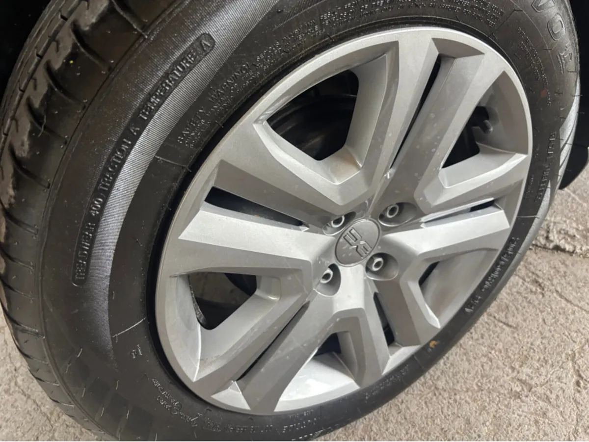 Dacia Jogger EXPRESSION TCE 110 NBI 5DR 7 seater - Image 4