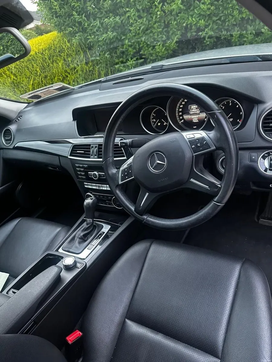 Mercedes-Benz C-Class 2014 - Image 4