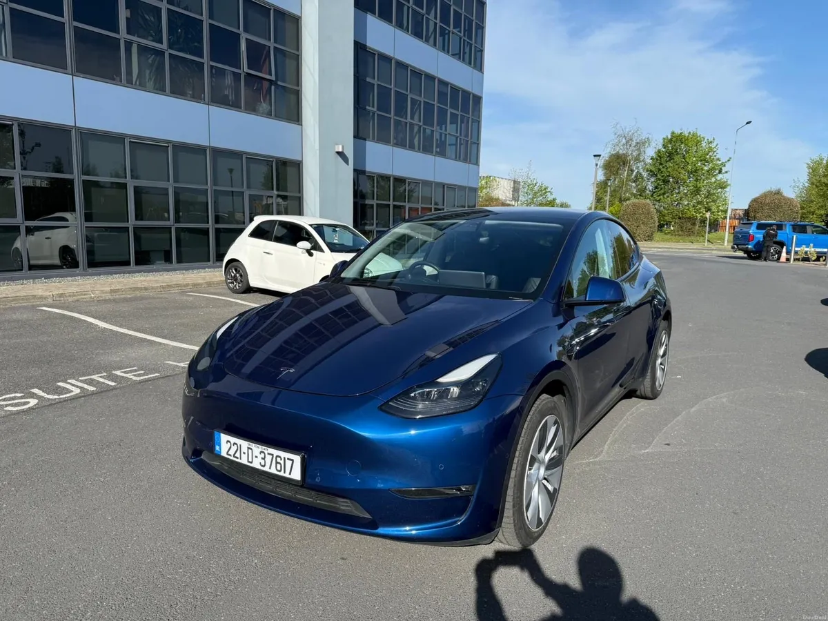 Tesla Model Y 2022 LONG RANGE AWD - Image 1