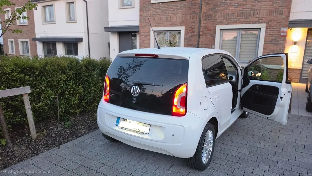 Volkswagen up! 2013 "High Up!" Top Spec | 117k km - Image 1