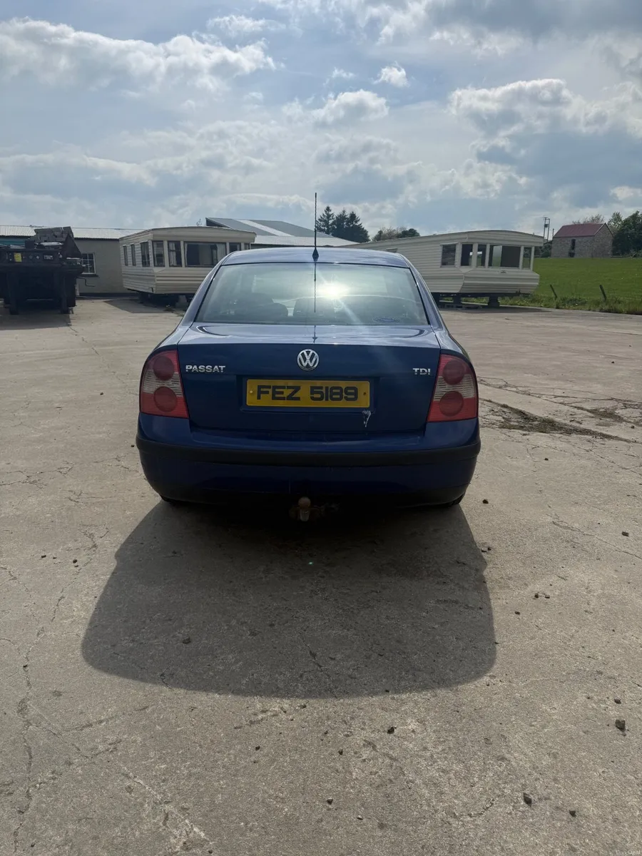Volkswagen Passat 2005 - Image 4