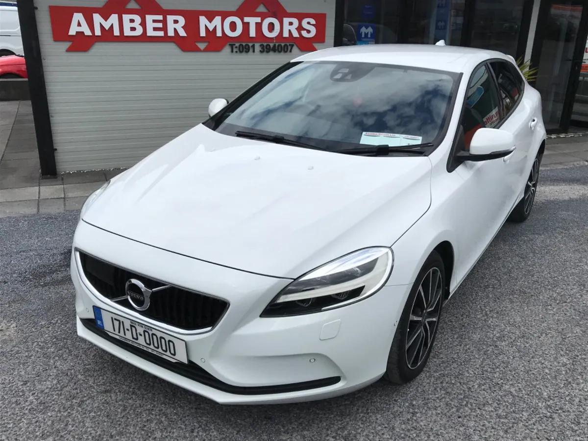 2017 VOLVO V40 AUTOMATIC TURBO DIESEL - Image 2