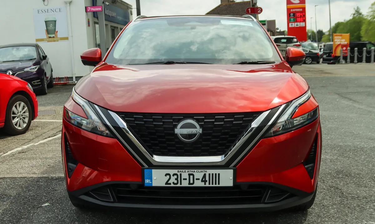2023 Nissan Qashqai  SV Premium  MH  1.3 Petrol - Image 2