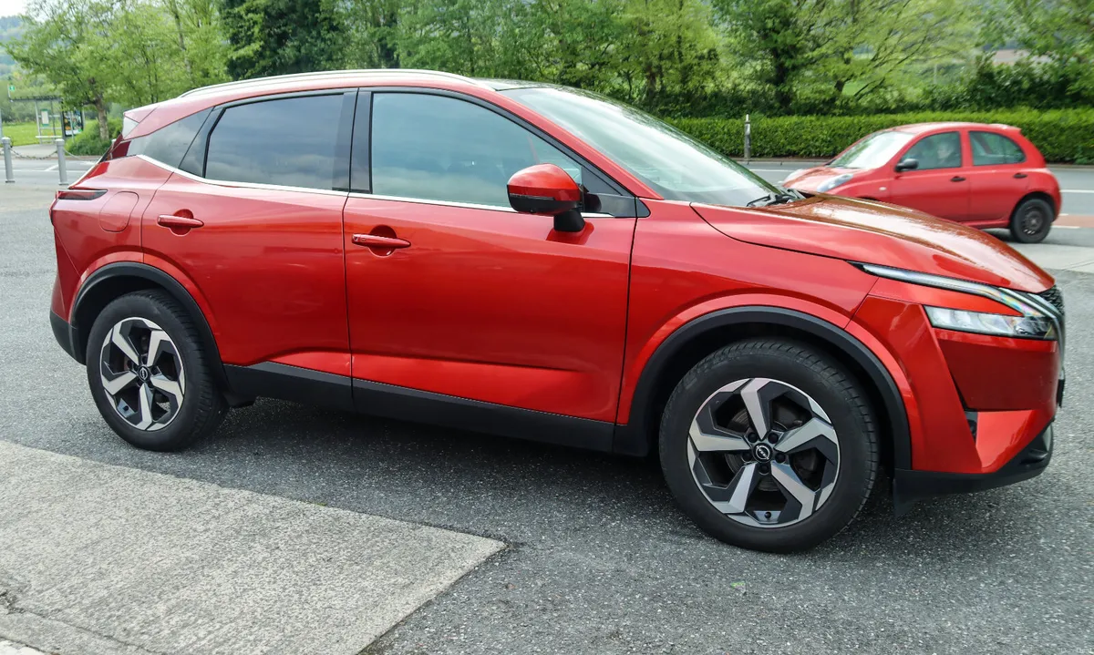 2023 Nissan Qashqai  SV Premium  MH  1.3 Petrol - Image 3