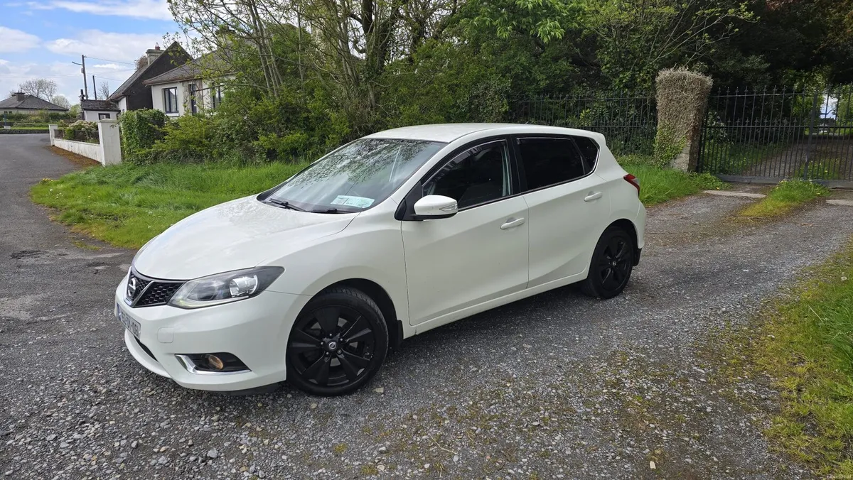 152 Nissan Pulsar 1.6 petrol(187HP)manual - Image 2