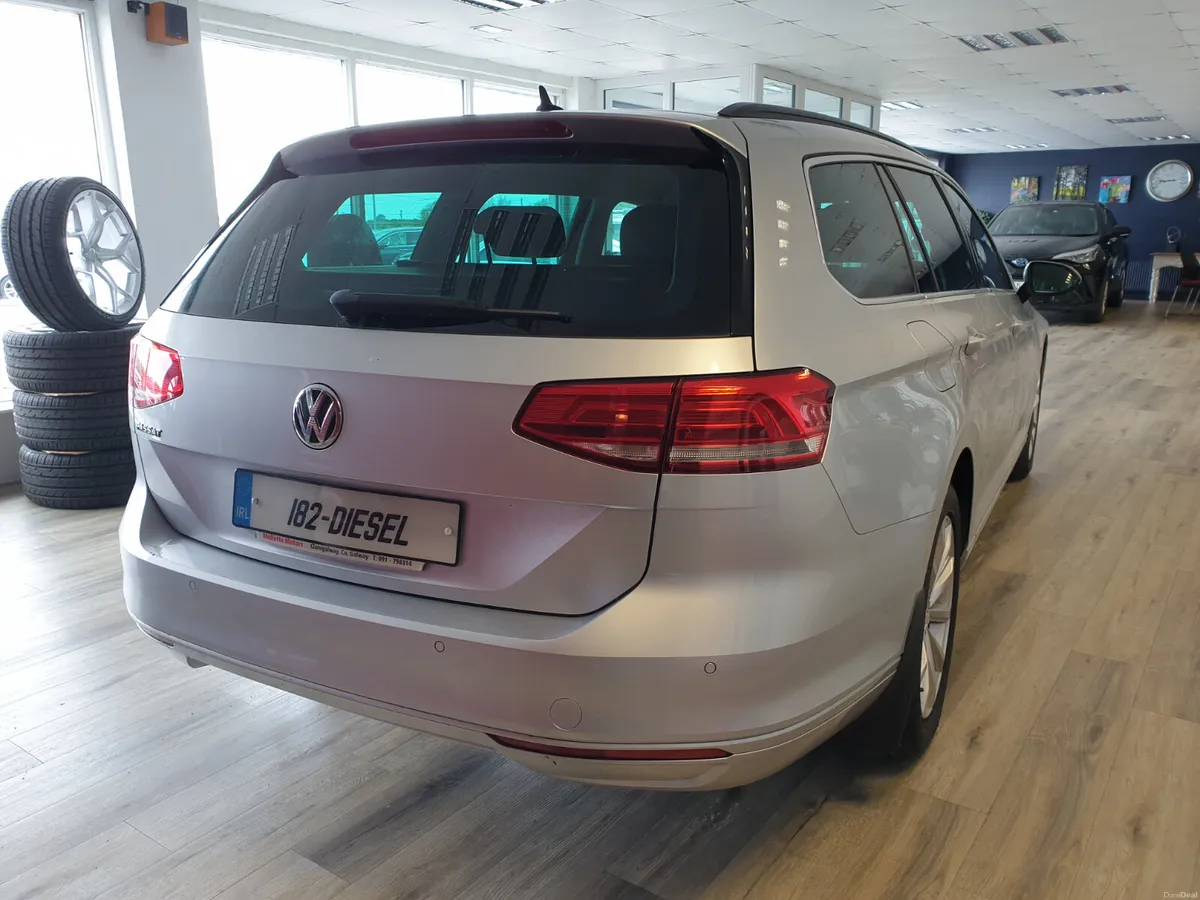 Volkswagen Passat 2.0TDI BUS ED ESTATE - Image 4
