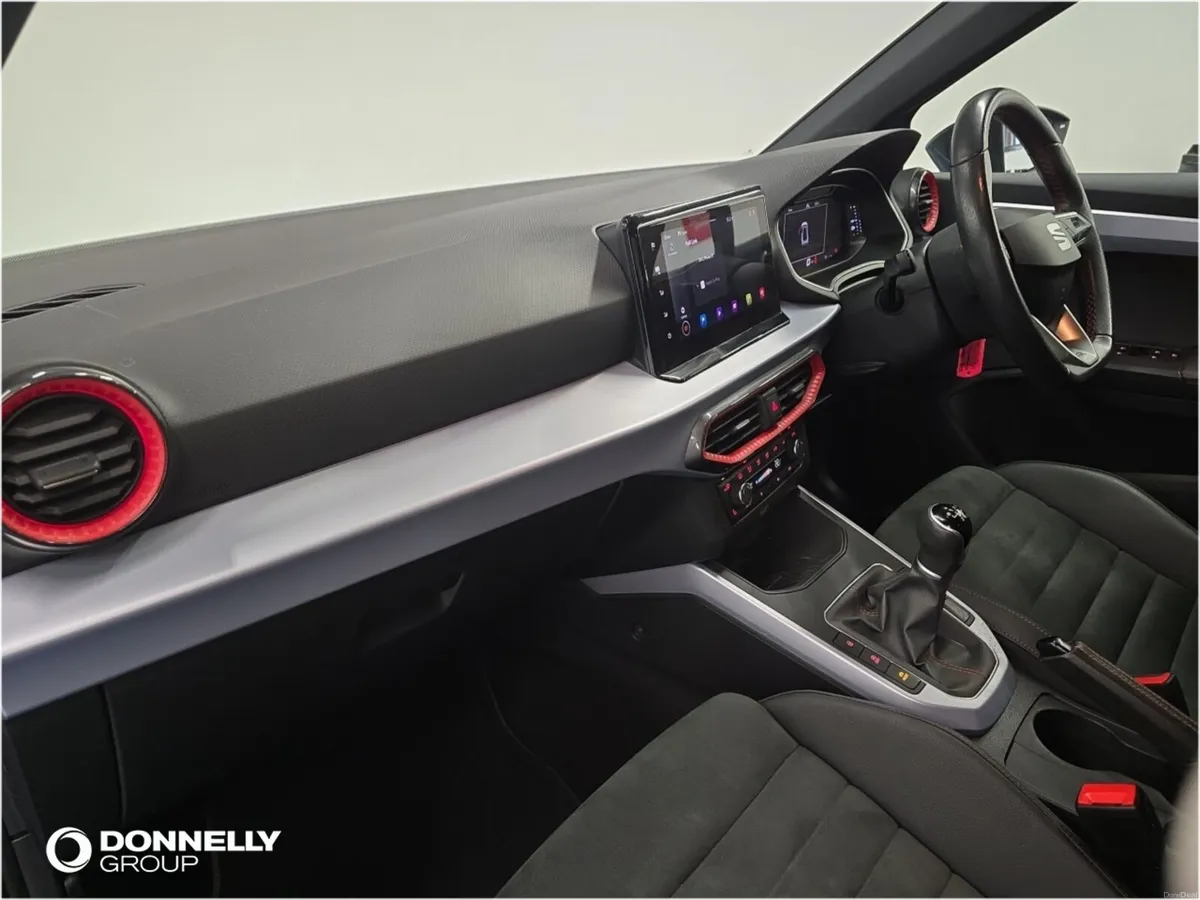 SEAT Arona Hatchback FR Sport - Image 2