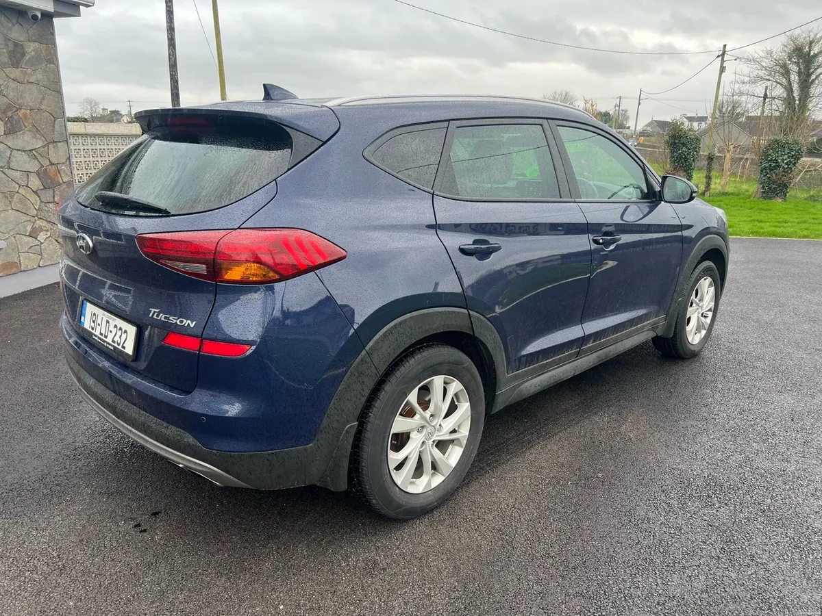 Hyundai Tucson SUV Jeep - Image 4