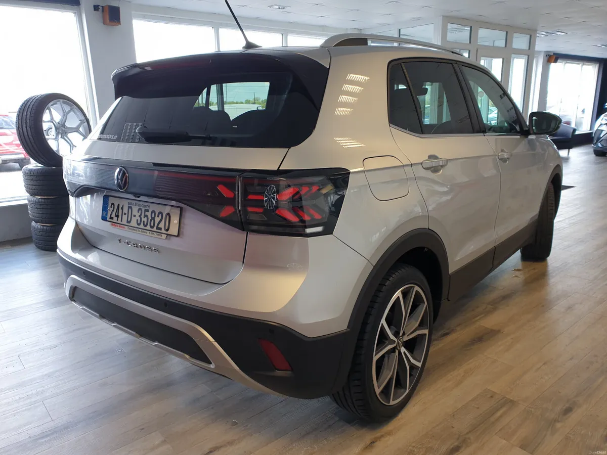 Volkswagen T-Cross 1.0TSI STYLE AUTO - Image 4