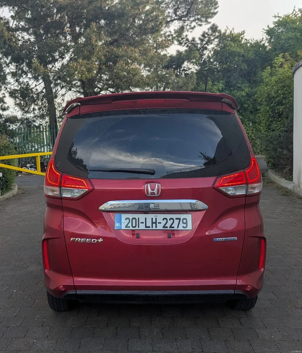 2020 Honda Freed Automatic Hybrid Electric 5 seats - Image 3