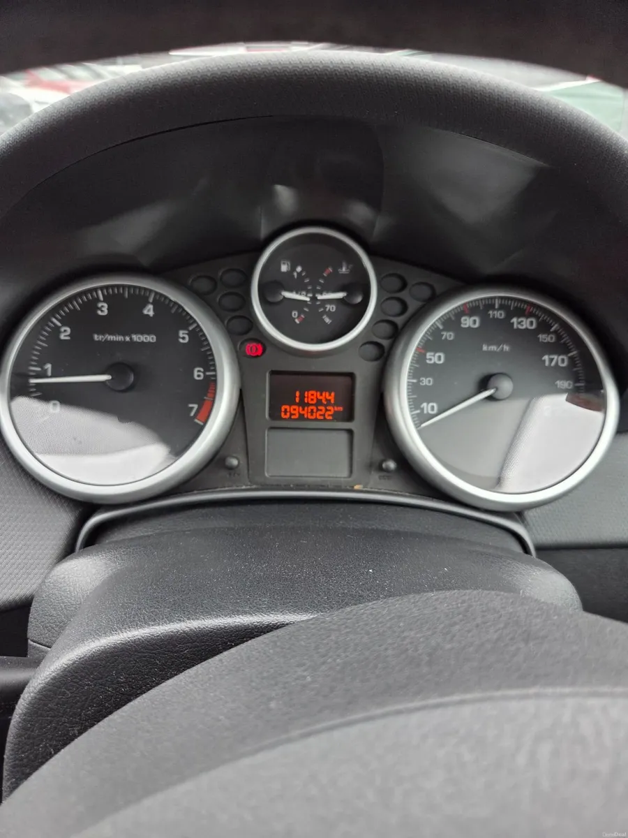 Peugeot 207 2008 - low mileage - Image 2