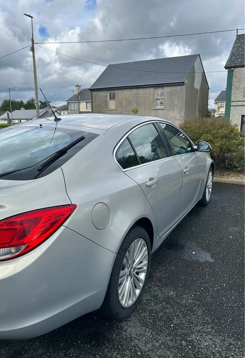 Car - Image 3