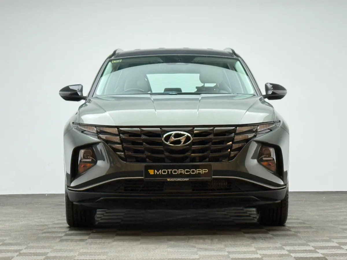 Hyundai Tucson IX35 EXECUTIVE TWO TONE - Image 2