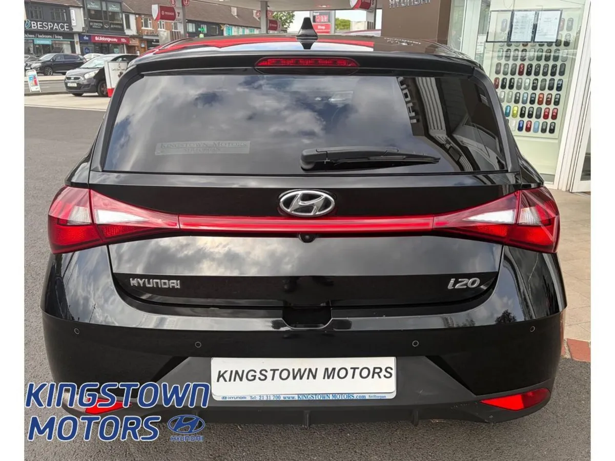 Hyundai i20 Deluxe 5DR Auto - Image 4