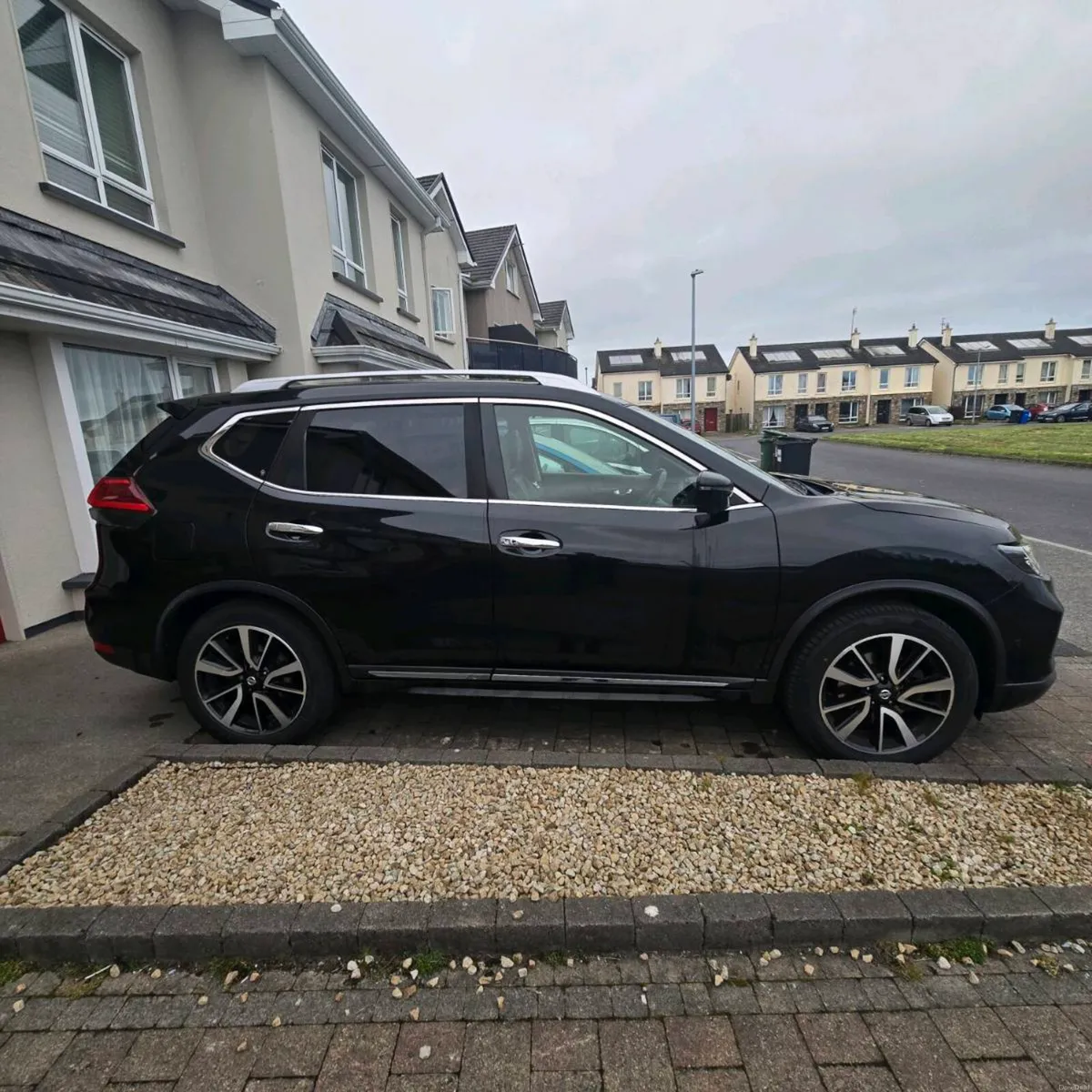Nissan X-Trail - Image 3