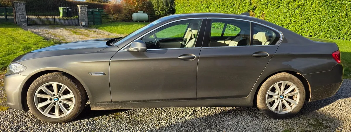 BMW 5-Series 2015 - Image 3