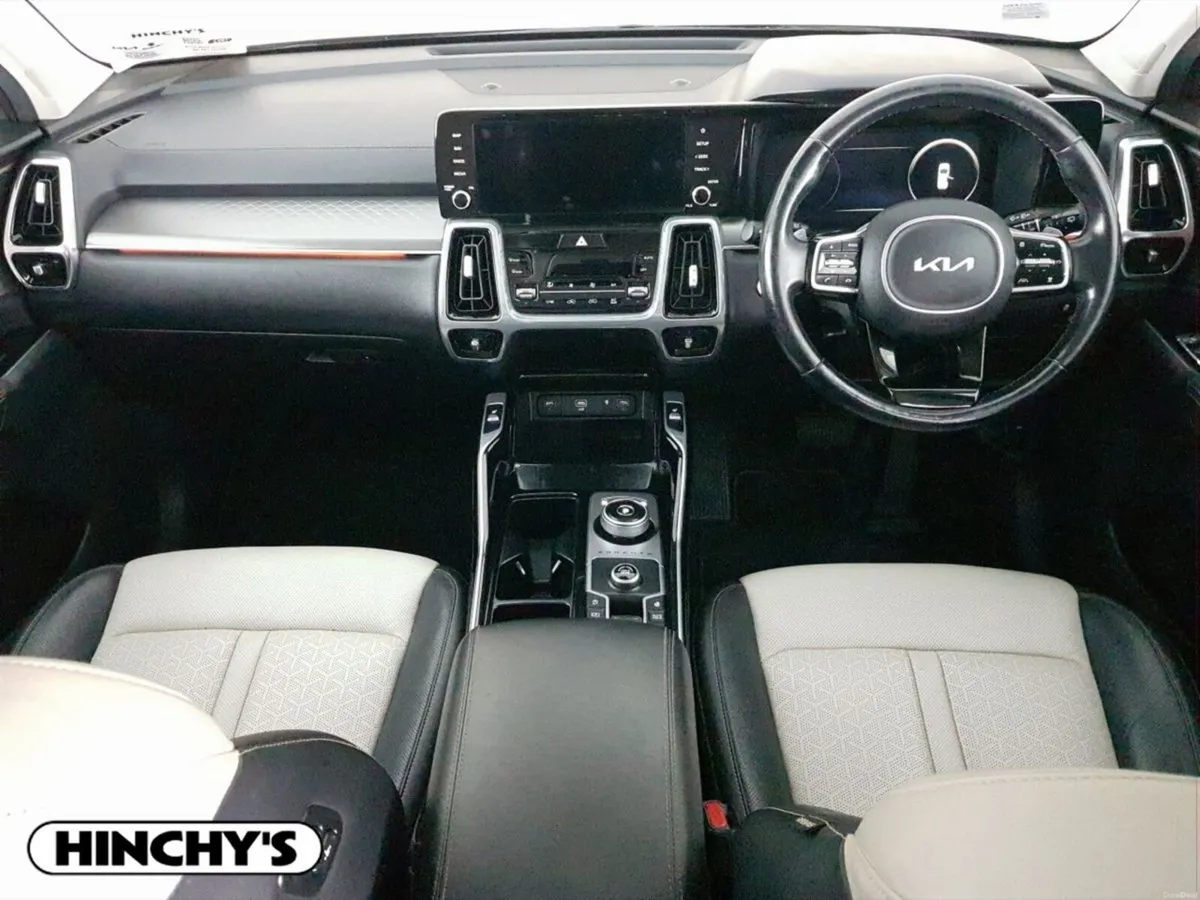 Kia Sorento 2.2 K3 4X2 Diesel 7 seats - Image 2