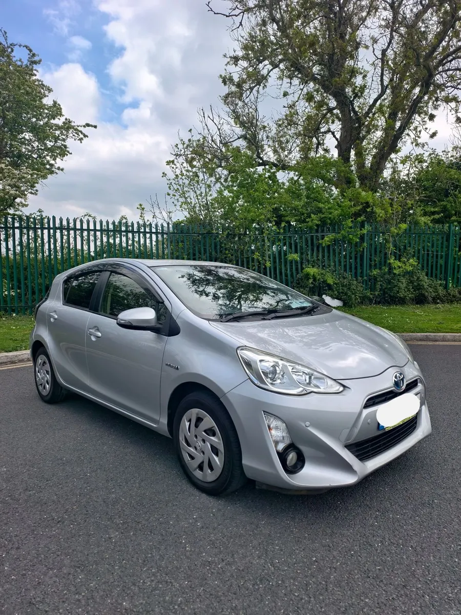 Automatic Hybrid Toyota Aqua 2016 NCT 09/27 - Image 1
