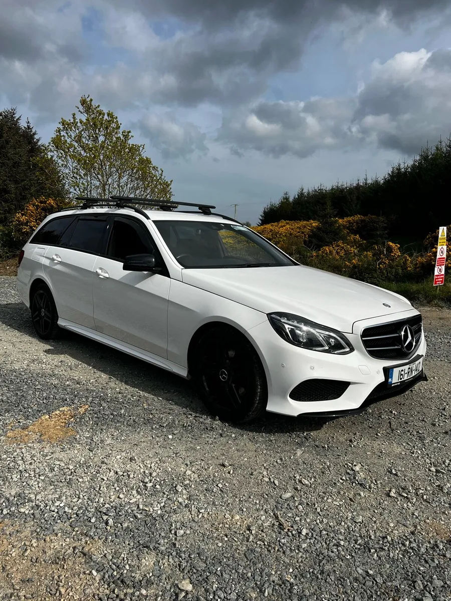E220 amg night edition - Image 2