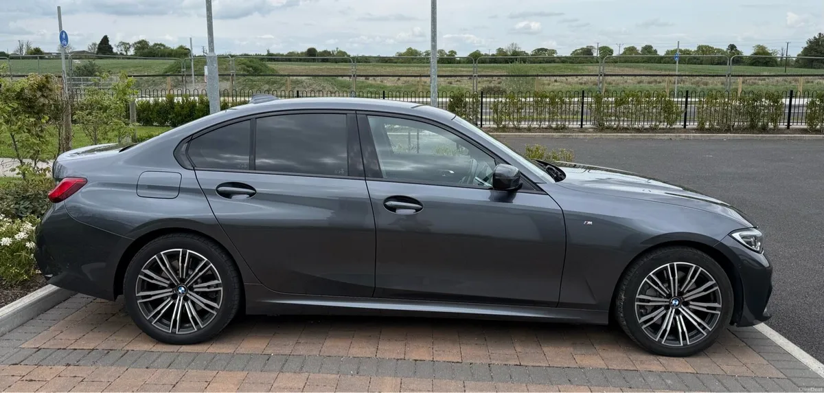 BMW 330e New NCT - 04/28 M-Sport Perfect condition - Image 3