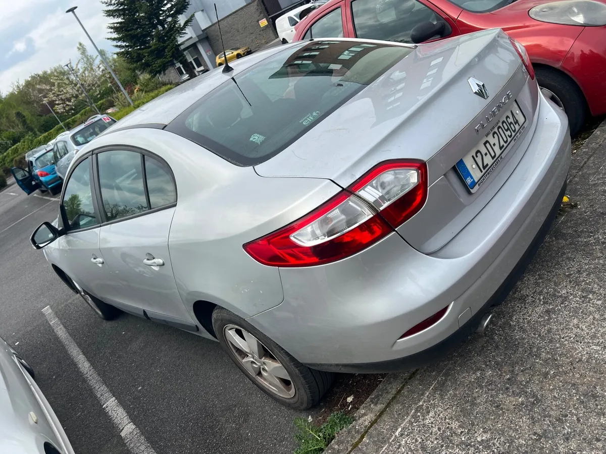 Renault Fluence 2012 - Image 4