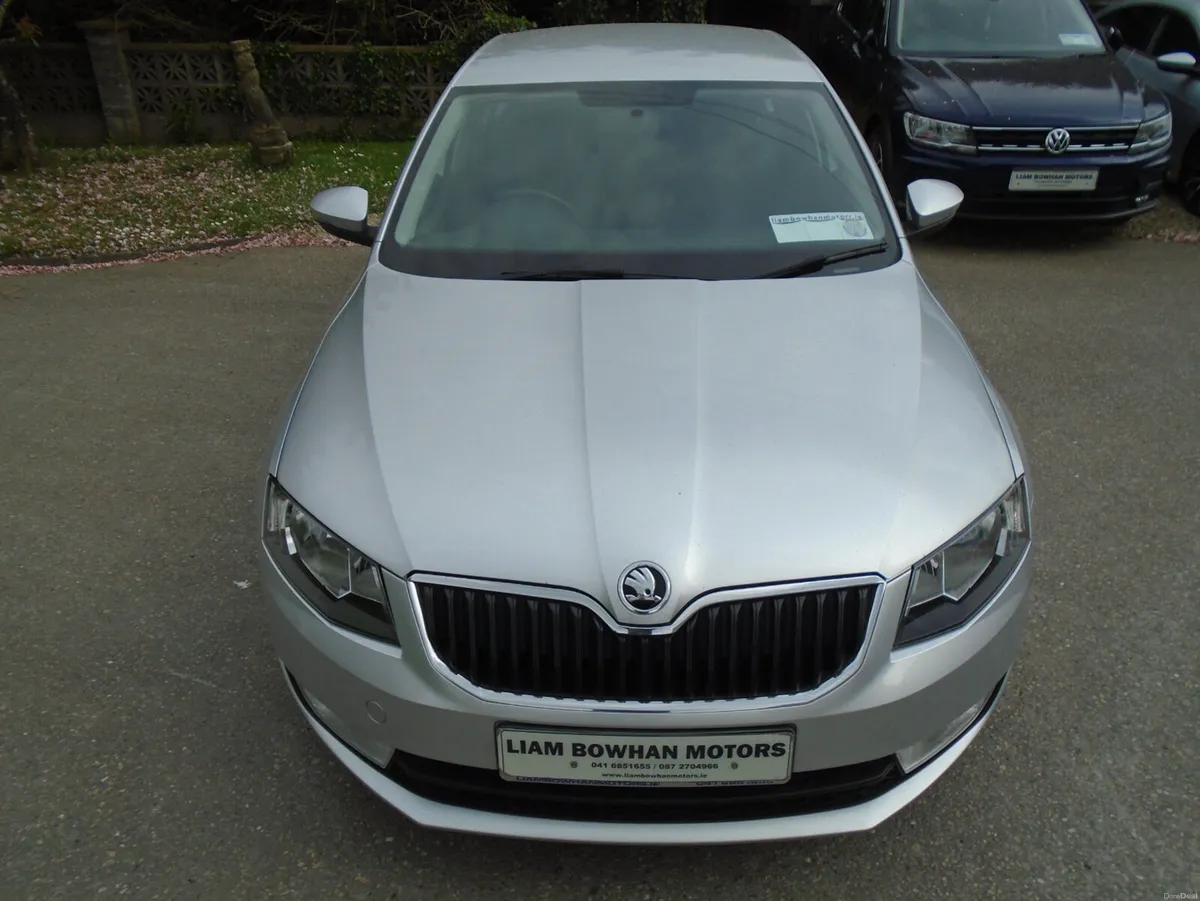 Skoda Octavia 2017,1.6tdi 110-bhp 5sp,fogs,alloys - Image 3