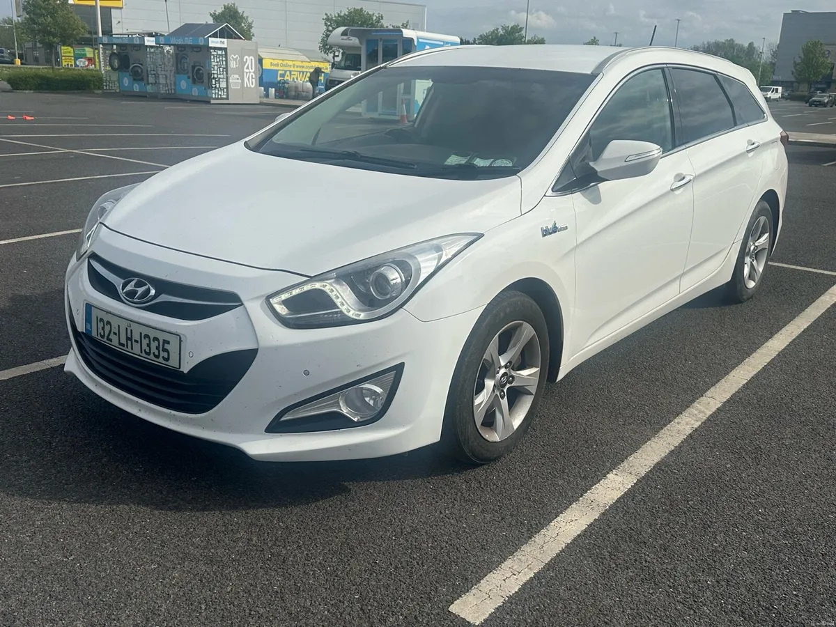 Hyundai i40 *NCT & tax 12/26* - Image 1