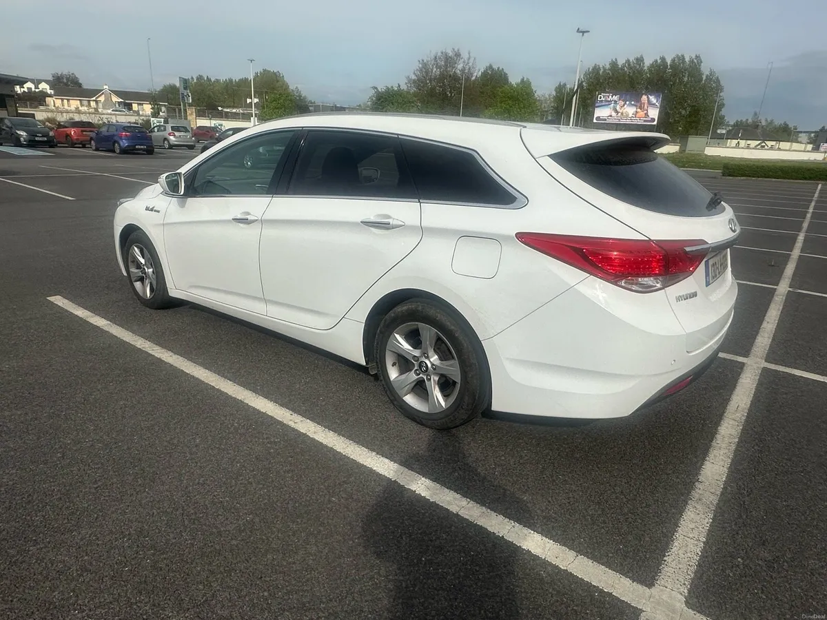 Hyundai i40 *NCT & tax 12/26* - Image 3