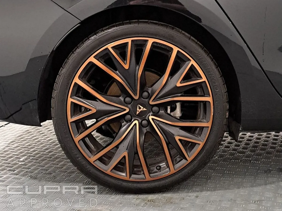 Cupra Leon READY. SET. CUPRA. e-Hybrid 204hp DSG - Image 6