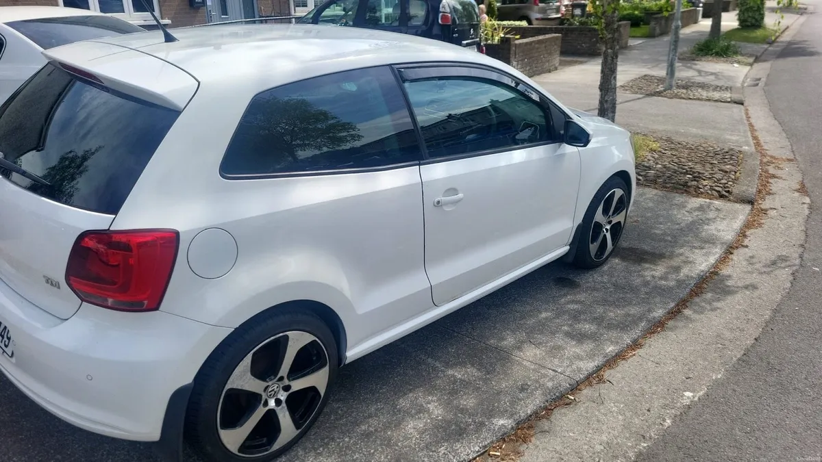 2013 polo - Image 2