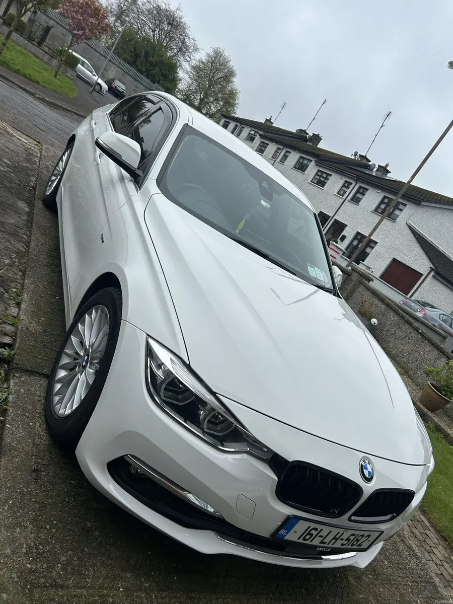 BMW 3-Series 2016 - Image 3