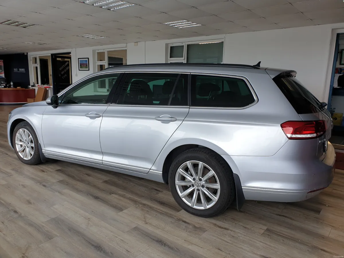 Volkswagen Passat 2.0TDI BUS ED ESTATE - Image 5