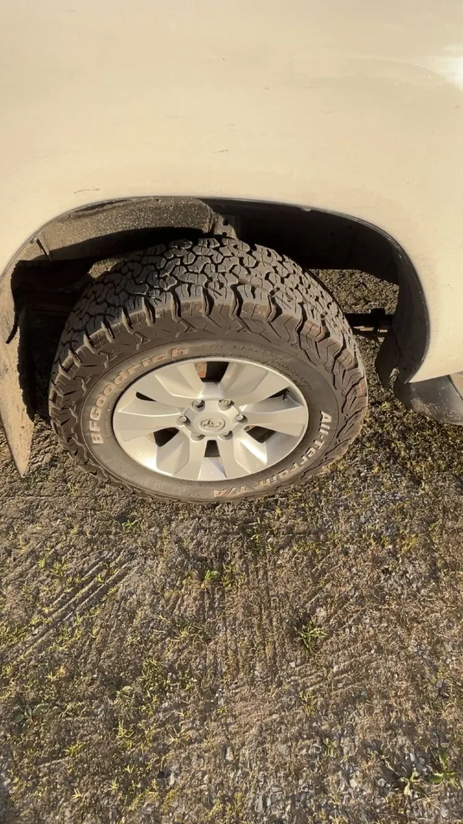 Toyota Hilux 2019 - Image 4