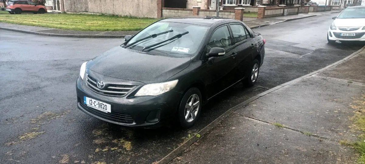 Toyota corolla - Image 2