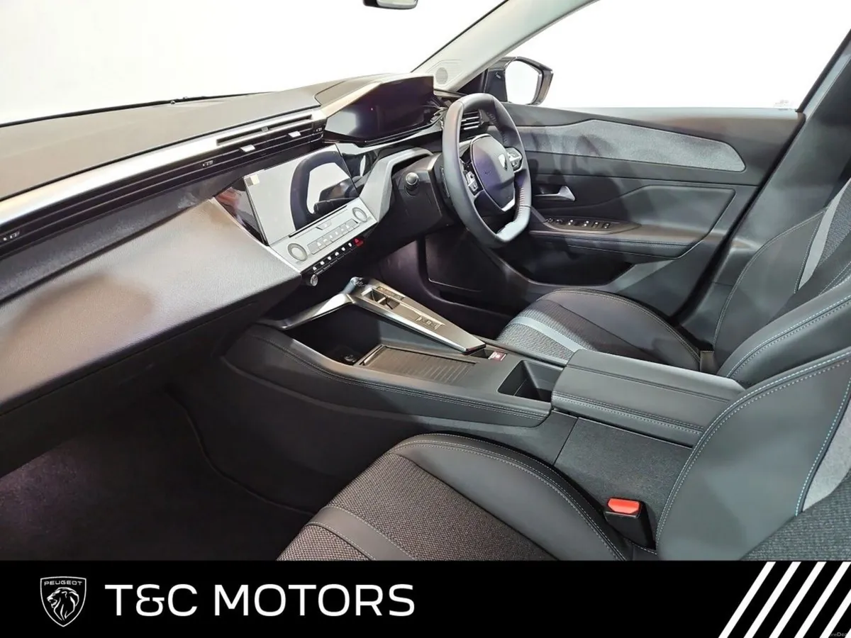 Peugeot 408 MHEV 145BHP e-DCS6 Allure Auto - Image 4