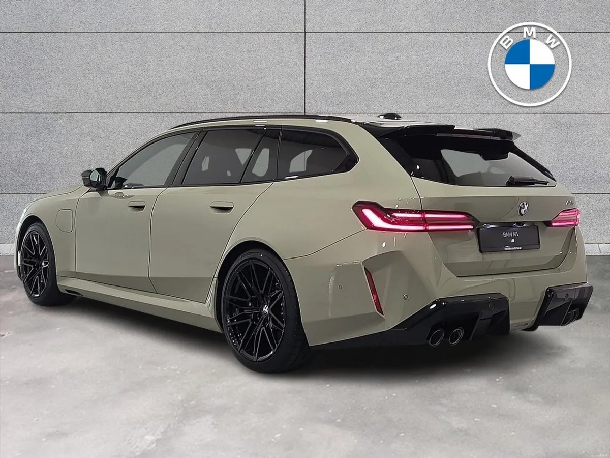 BMW M5 Touring - Image 3