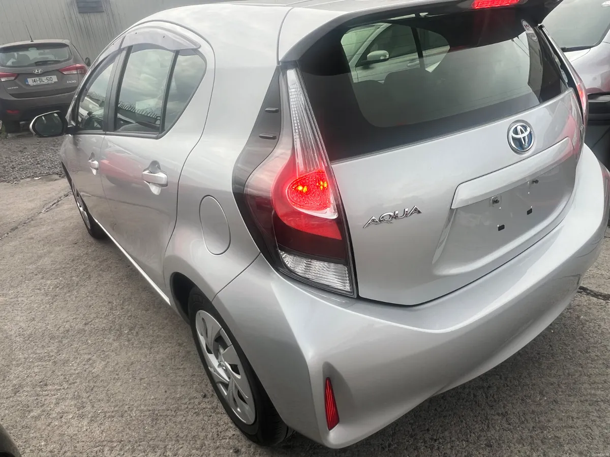 2020 Toyota Aqua 1.5 Hybrid  Automatic / New Nct - Image 6