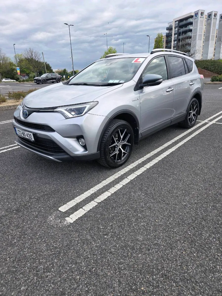 Toyota Rav 4 Hybrid Sol AWD - Image 3