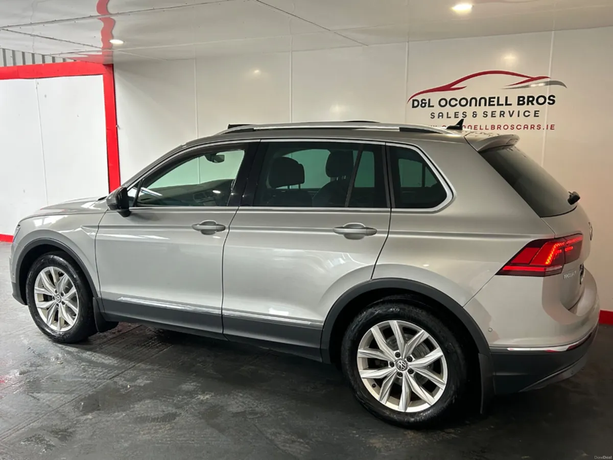 Volkswagen Tiguan HIGHLINE 2.0 TDI MANUAL 6SPEED F - Image 3