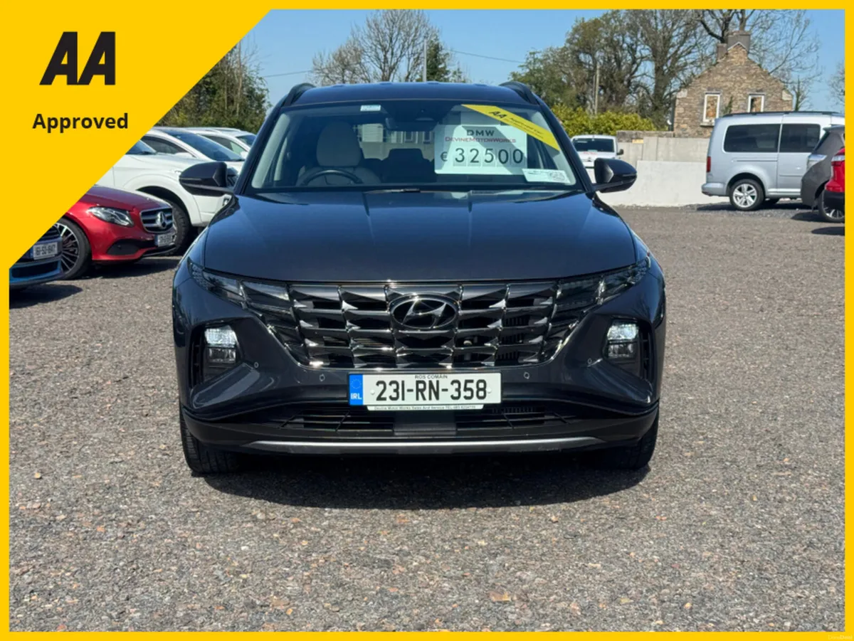 Hyundai Tucson EXECUTIVE PLUS 5DR - Image 2