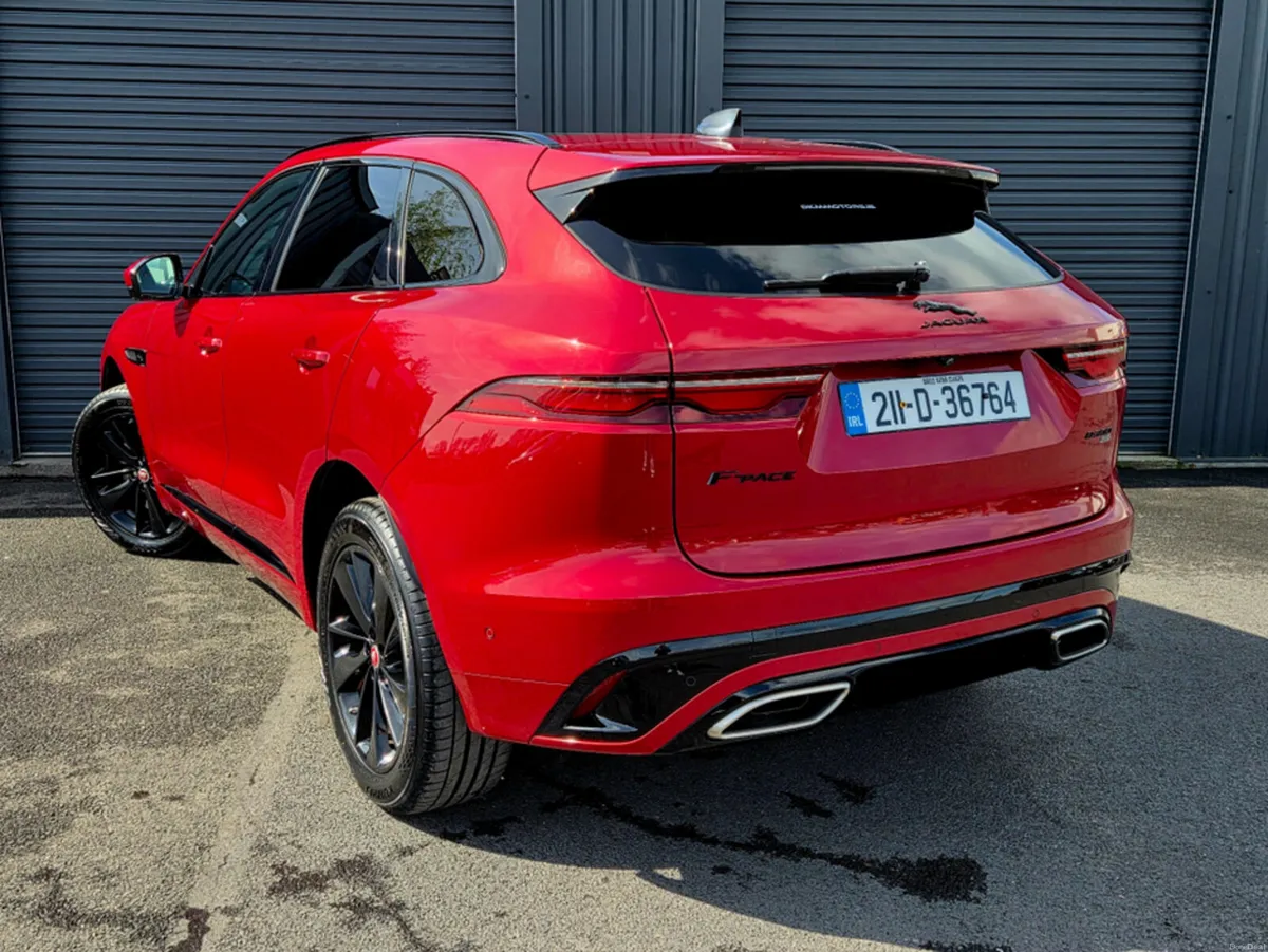 Jaguar F-Pace 3.0 D AWD R DYN SE 300PS M MHEV5D A - Image 6