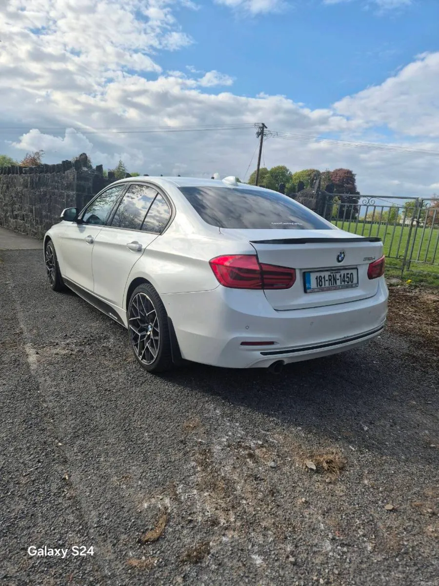 BMWF30D Sport Diesel  2018 - Image 2