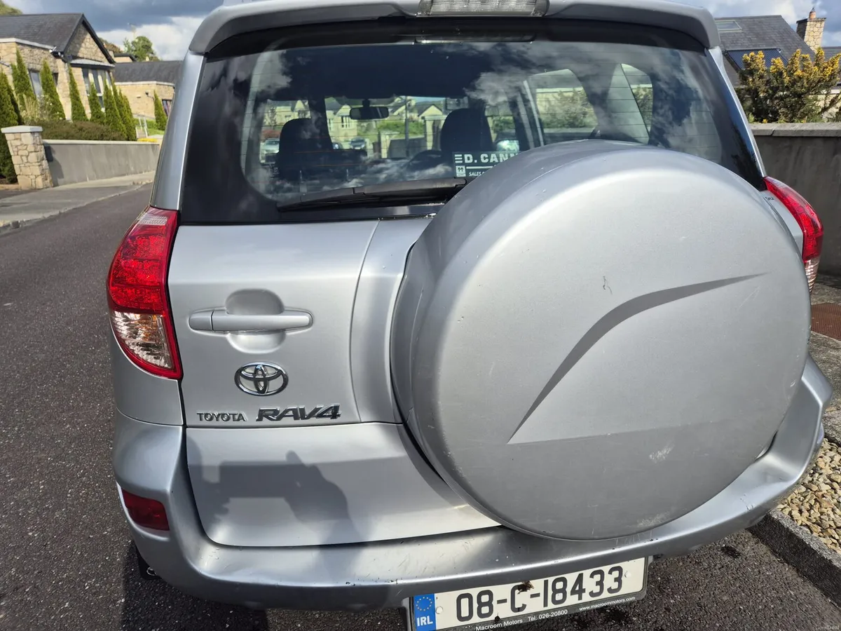 TOYOTA RAV  4 WHEEL DRIVE  2L PETROL - Image 3