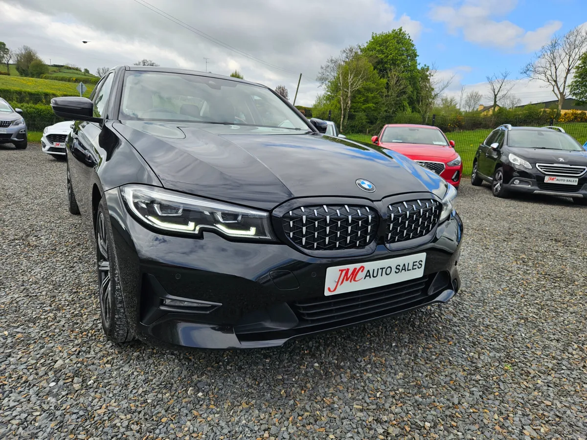 BMW 3-Series 2022 - Image 3