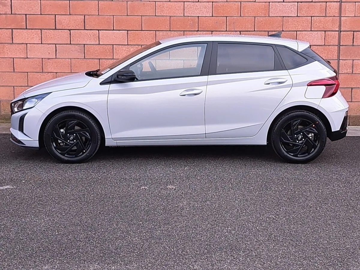 Hyundai i20 Deluxe Plus 1.0 Turbo Petrol - Image 4